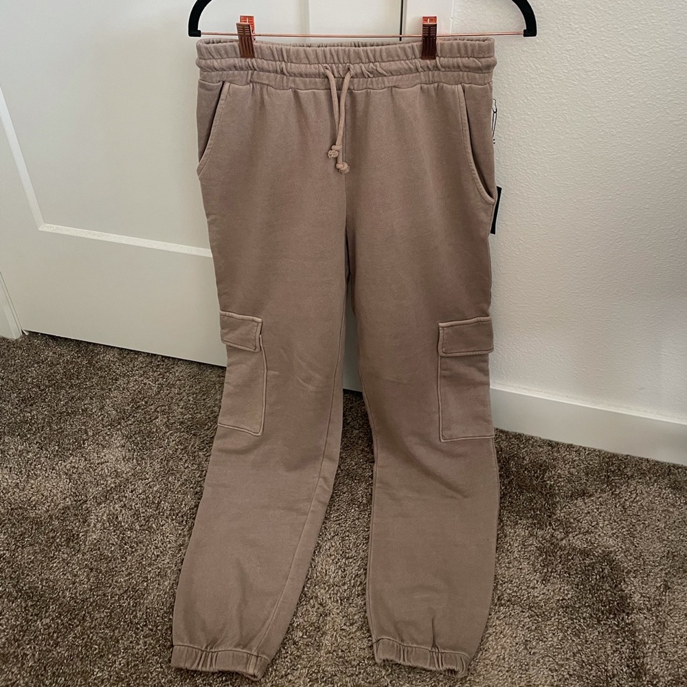 Cute sweatpants with pockets!
